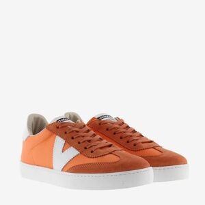 The Victoria Orange Sneaks